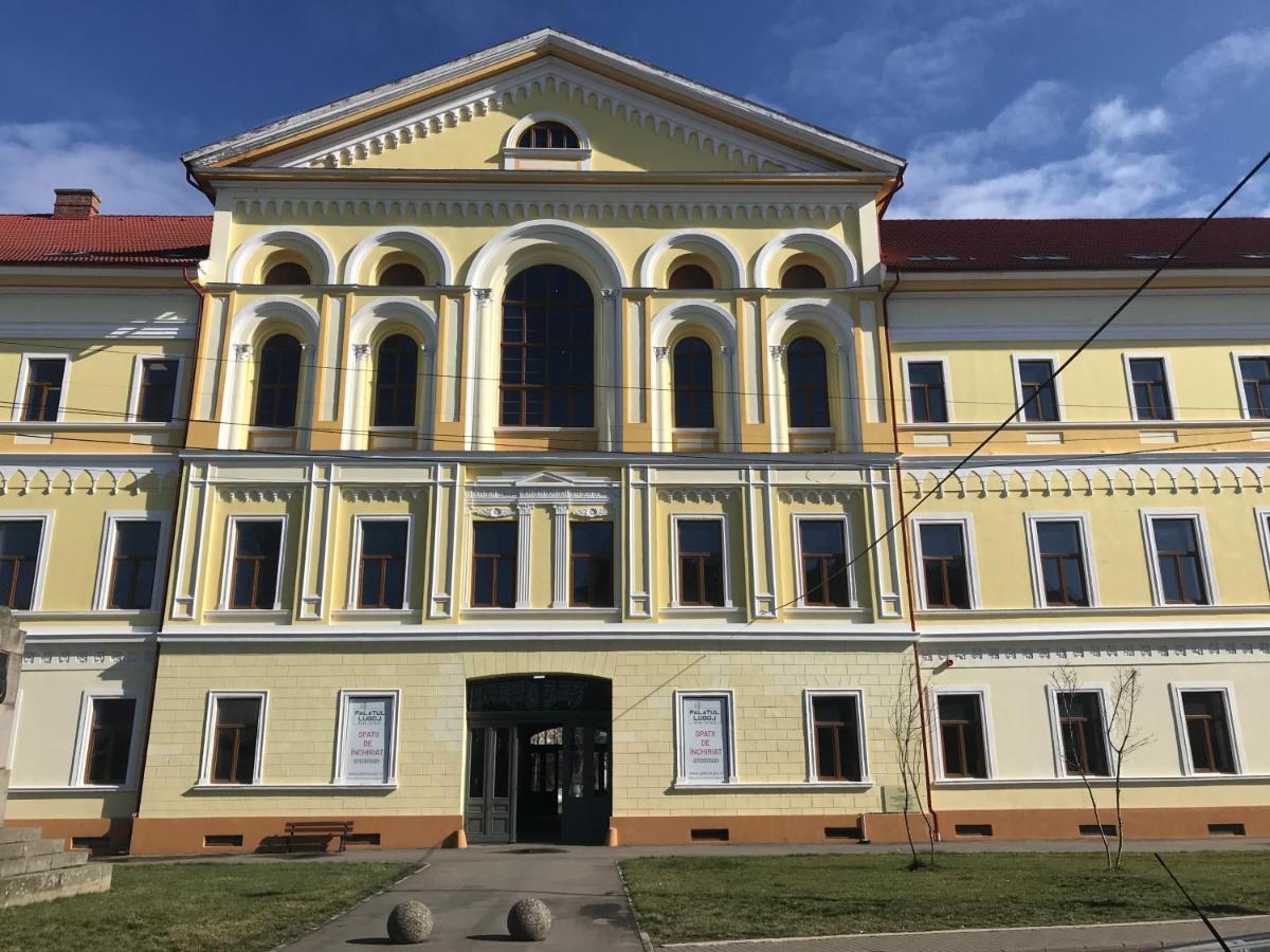 Palatul Lugoj Exterior foto